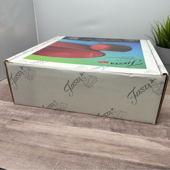 Fiesta Fiestaware SCARLET Pasta Bowl + Cheese Shaker SET New wBox - Picture 5 of 11